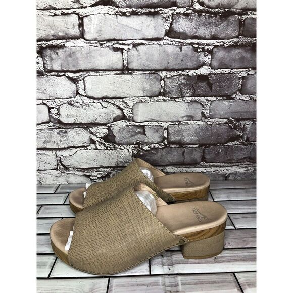 Dansko Maci Taupe Textured Beige Tan Leather Heel Sandals Women Sz 40EU/9.5M US - Picture 16 of 16